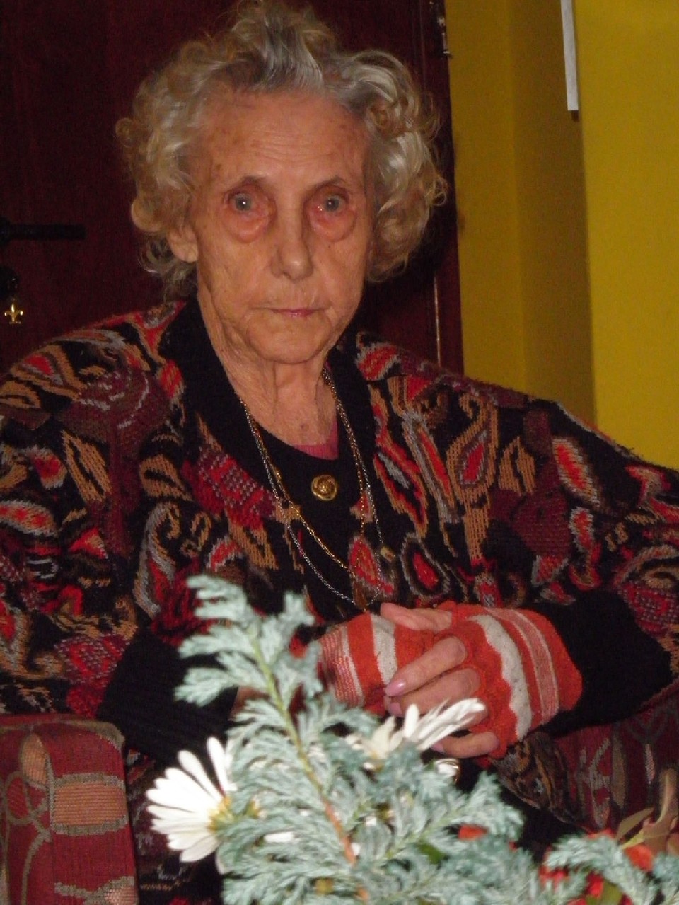 Dona de olhos azuis vivazes | Arquivo da família