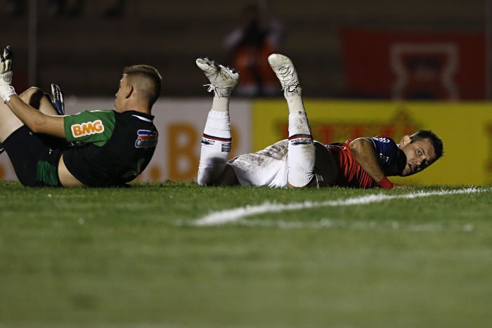 Giancarlo perde oportunidade na partida entre Paraná e América-MG | Felipe Rosa / Tribuna do Paraná
