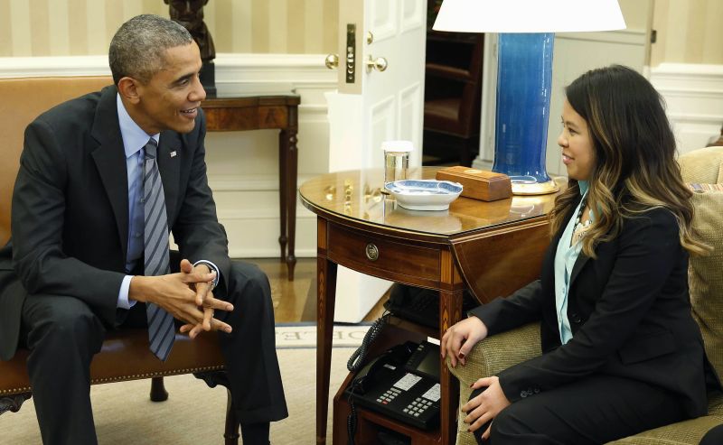 Nina Pham foi recebida por Obama | REUTERS/Larry Downing