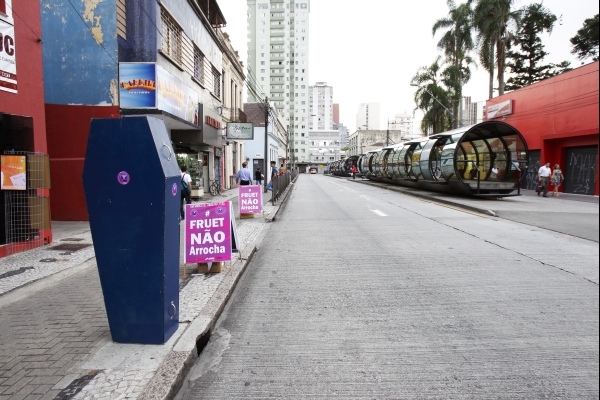 Protesto no centro de Curitiba | Daniel Castellano/ Gazeta do Povo