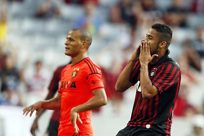 Dellatorre lamenta oportunidade perdida na derrota do Atlético para o Sport |