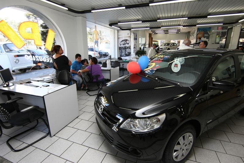 Associações dizem que crédito vai ficar mais barato | Ivonaldo Alexandre/Gazeta do Povo