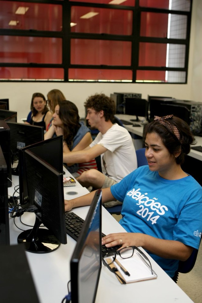 O evento acontece desde as 8 horas deste sábado na Universidade Positivo, em Curitiba |