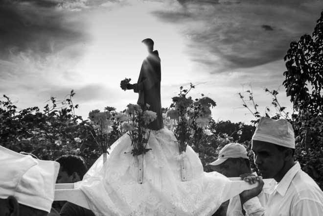 A maioria dos devotos que vão a Juazeiro vem de cidades do Pernambuco e do Sergipe |