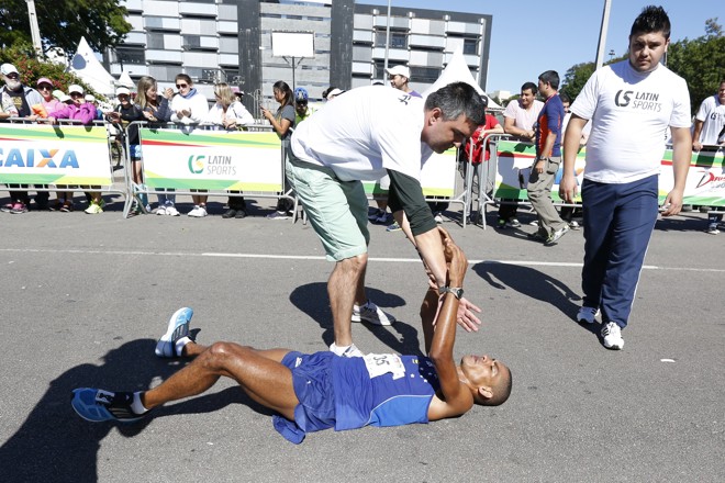 Brasileiro João Fonseca desaba após conseguir segundo lugar na prova | 
