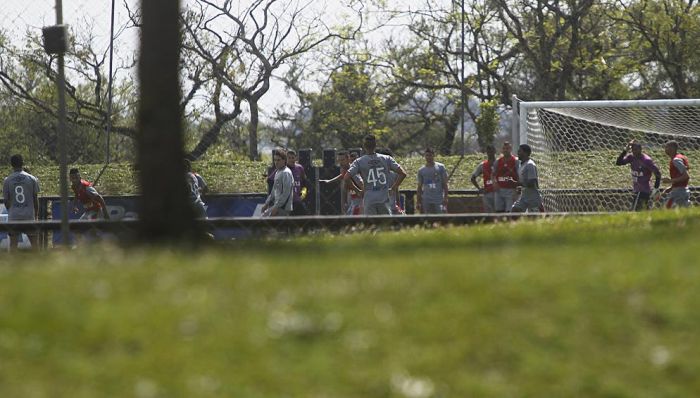 Atlético colhe na tabela os frutos do tempo para treinar no CT do Caju | Jonathan Campos / Gazeta do Povo