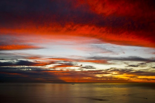 Montanha da Mesa: Por do sol visto da Table Mountain na Cidade do Cabo, na África do Sul |