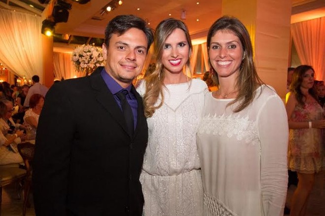 Piloto Thiago Marques, Rafaelle Ruhle e Bebel Lazzarotto de Oliveira |