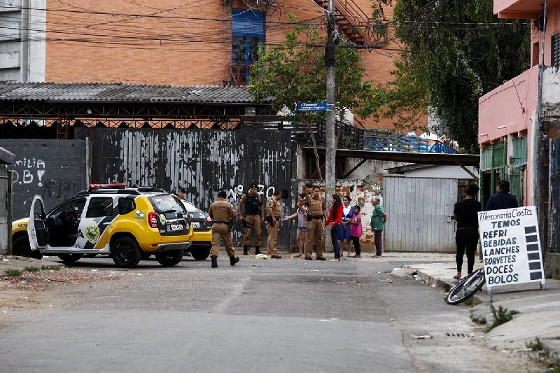 Uma hora e meia após a morte, PM fez rondas na localidade, mas não localizou os suspeitos | André Rodrigues/Gazeta do Povo