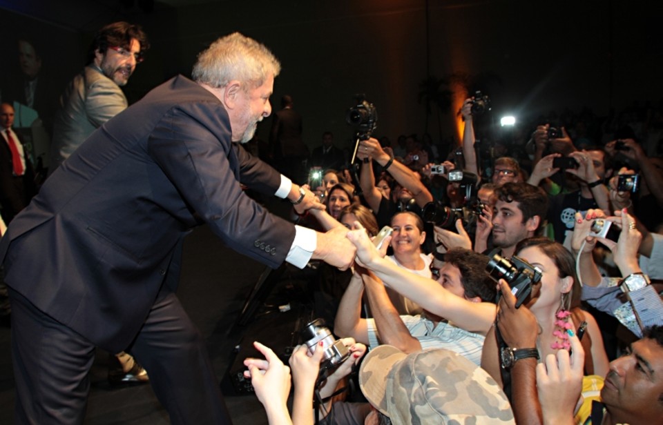 Lula em Foz do Iguaçu: defesa de Dilma e ataque à oposição | Christian Rizzi/Gazeta do Povo