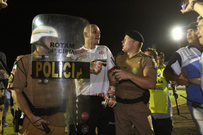 Eduardo Martini foi detido pela polícia militar no Estádio do Café. | 