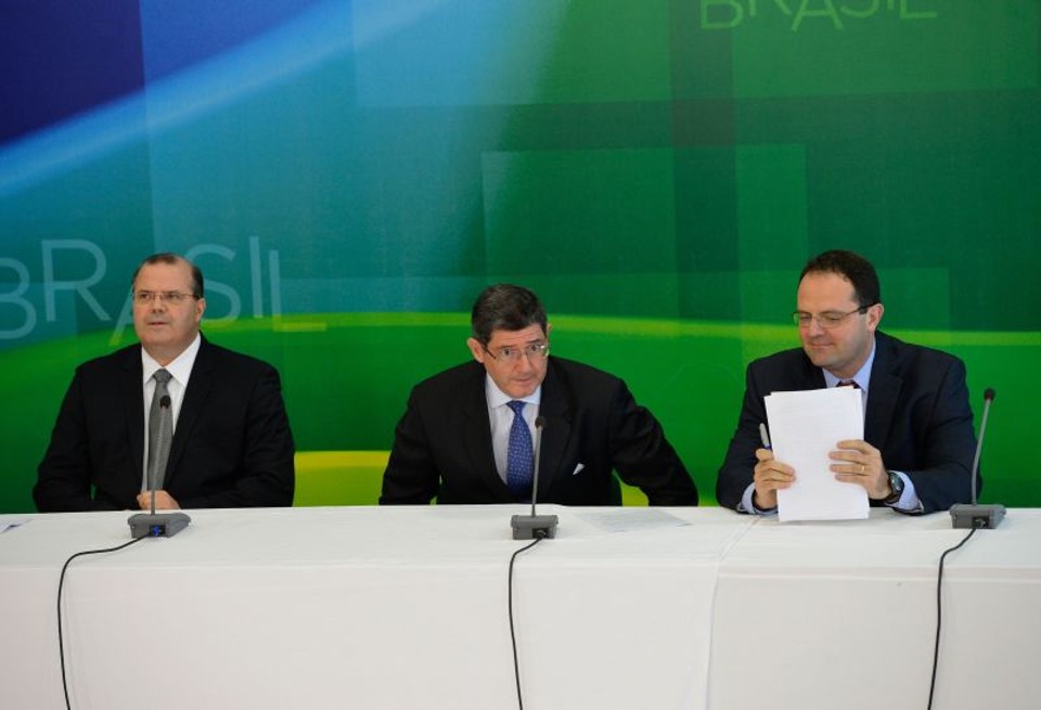 Trio formado por Levy, Barbosa e Tombini tem a incumbência de resgatar a confiança dos agentes econômicos | Wilson Dias/ABr