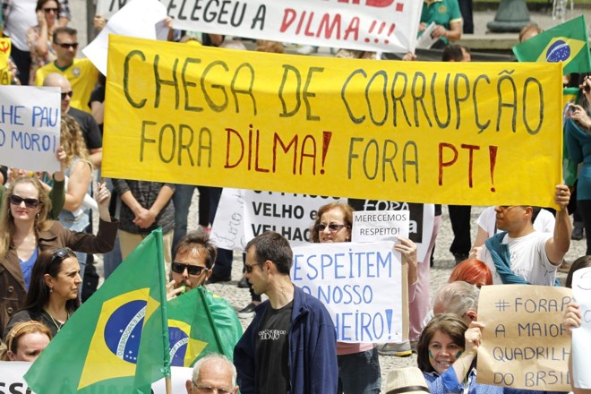 Protesto contra o PT e Dilma Rousseff em Curitiba |