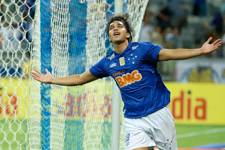 Marcelo Moreno entrou no segundo tempo e marcou na vitória do Cruzeiro contra o Criciúma | Gustavo Theza / Folhapress