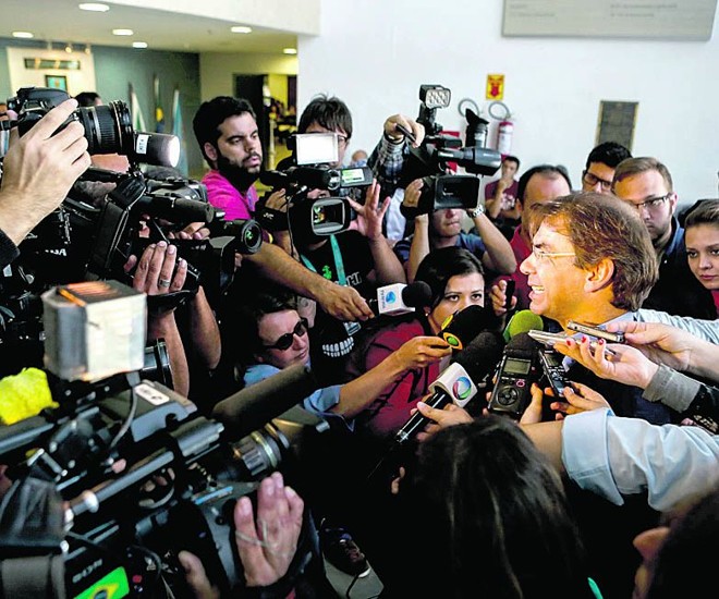 Movimentação de jornalistas em torno de advogados de presos da operação Lava Jato | 