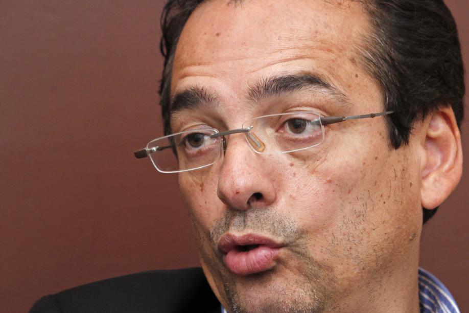 O deputado Protógenes Queiroz deu palestra na PUC, em Curitiba, na noite dessa quinta-feira (27), sobre segurança pública e crimes de colarinho branco | Antônio More / Agência de Notícias Gazeta do Povo