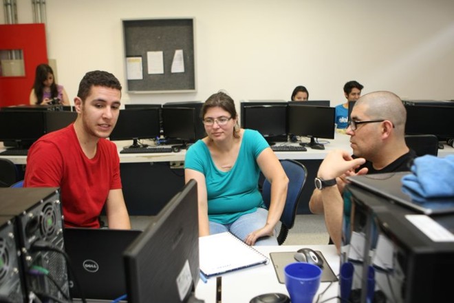 O evento serve para desenvolver aplicativo que dará mais transparência ao processo eleitoral |