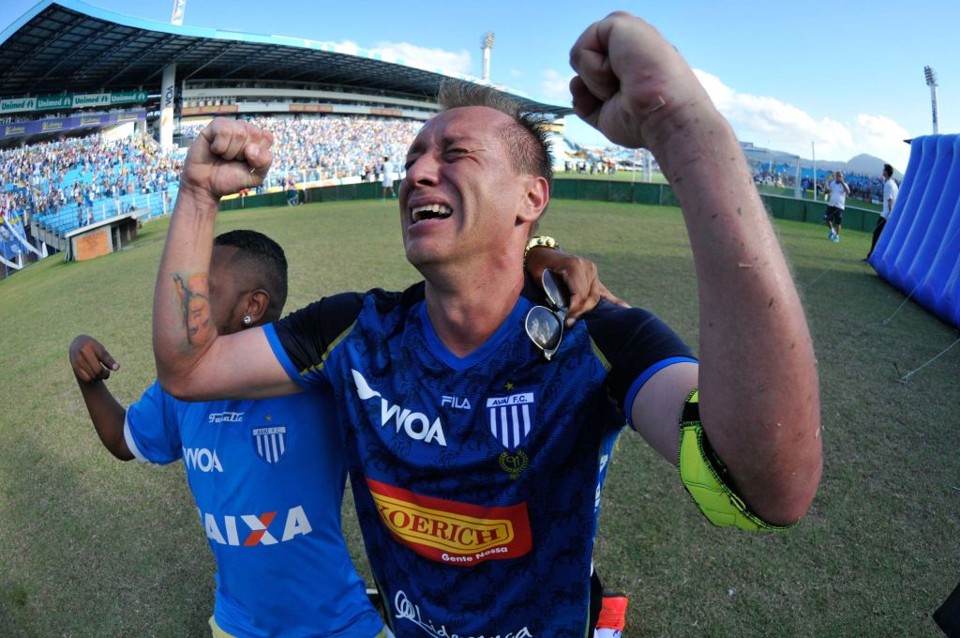 Avaí bate Vasco e festeja sua volta à elite nacional Marquinhos fez o gol que colocou o Avaí na Série A. | Eduardo Valente/ Frame/ Folhapress