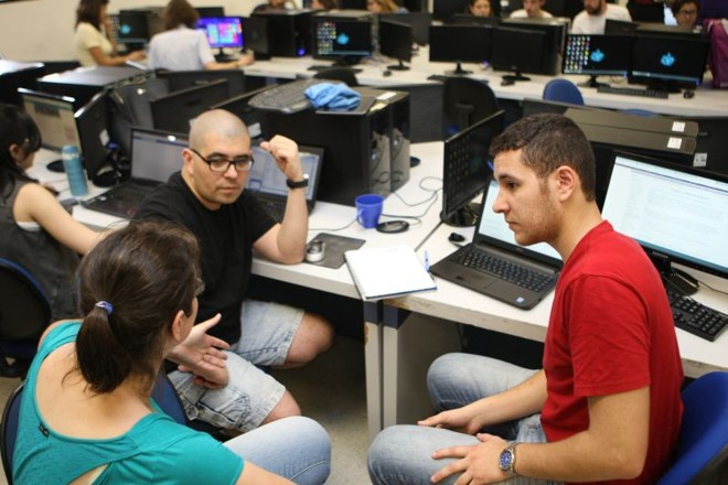 Grupo se reúne para desenvolvimento de ferramenta |