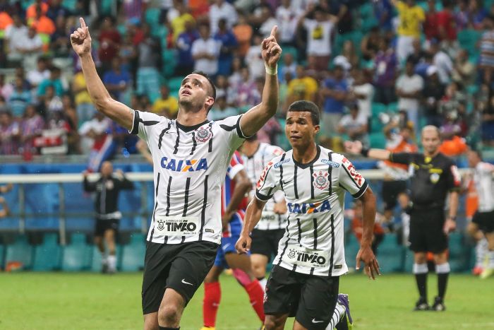 Renato Augusto comemora o gol do Corinthians na vitória sobre o Bahia | William Volcov / Brazil Photo Press
