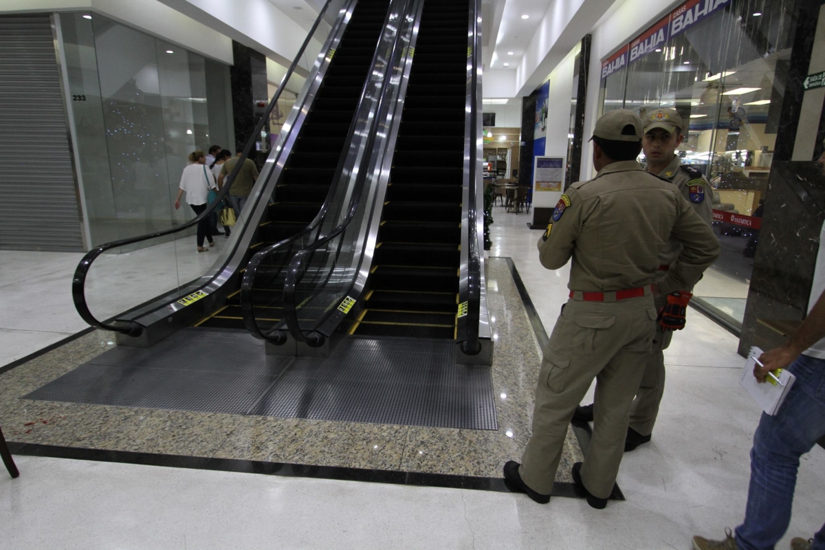 Acidente ocorreu em um shopping de Ponta Grossa inaugurado há dois anos | Fábio Matavelli/Diário dos Campos