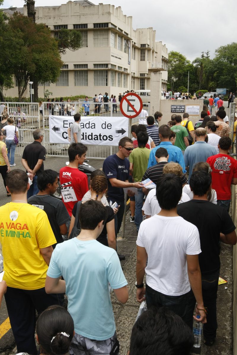 A movimentação deve ser grande nos locais de provas | Marcelo Elias /Gazeta do Povo