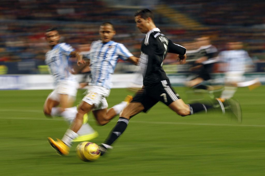 Cristiano Ronaldo participou dos dois gols do Real. | Jon Nazca/ Reuters