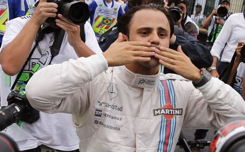 O piloto brasileiro Felipe Massa, da Williams, comemora terceiro lugar em Interlagos | REUTERS/Nacho Doce