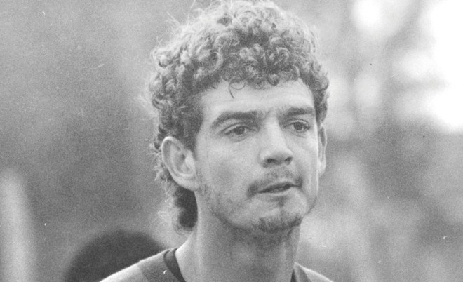 O atacante Joel, em treino do Atlético nos anos 80 |
