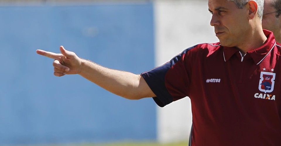 Ricardinho ainda não definiu se fica para 2015. | Jonathan Campos/ Gazeta do Povo