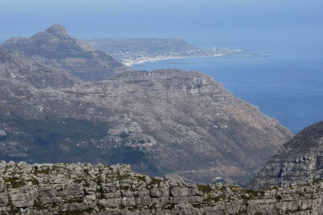 Montanha da Mesa: a 302 metros de altitude toma-se o teleférico que sobe até aos 1067 metros na Table Mountain |