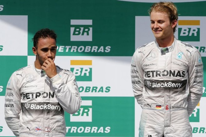 O inglês Lewis Hamilton lamentou, líder da temporada, lamentou a derrota no Brasil | 