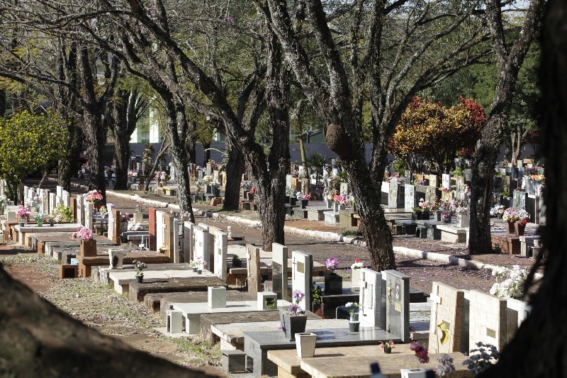 Missas e outras celebrações estão programadas nos cemitérios | Arquivo/ Gazeta do Povo
