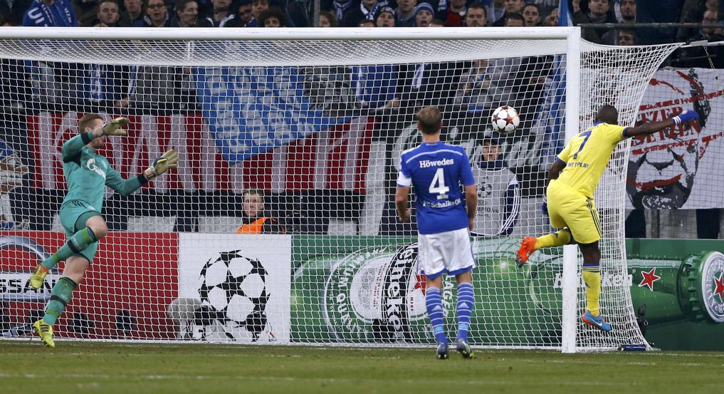 Ramires marcou um dos gols do Chelsea contra o Schalke | Reuters