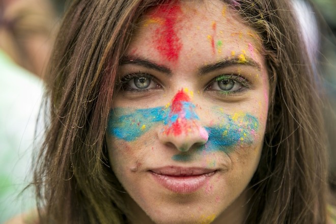 Festa é inspirada em festival indiano que celebra a Primavera | 