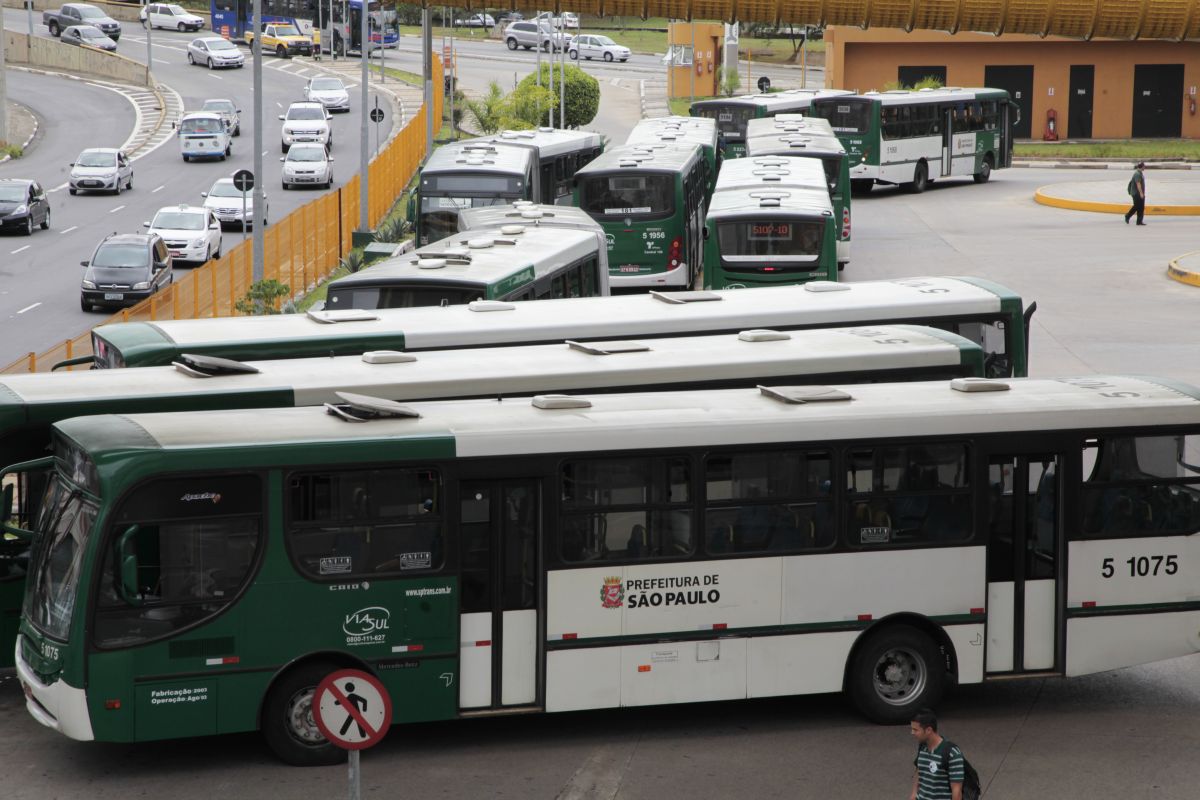 Ônibus parados durante a manifestação dos motoristas, no Terminal Sacomã | Oswaldo Corneti/ Fotos Públicas