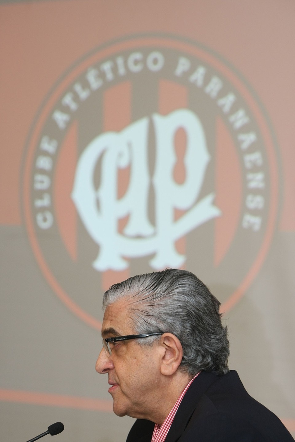 Na gestão do presidente Petraglia, nunca um técnico começou e terminou o ano no cargo | Ivonaldo Alexandre/ Gazeta do Povo