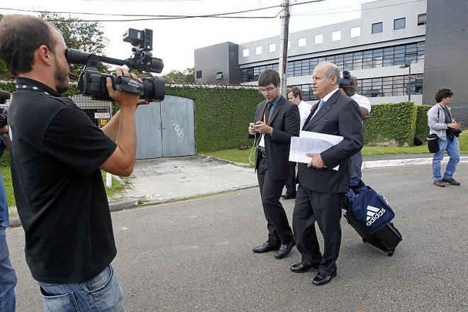 O advogado Alberto Toron entrou com o pedido de habeas corpus para seus clientes, mas solturas foram negadas pela Justiça | 