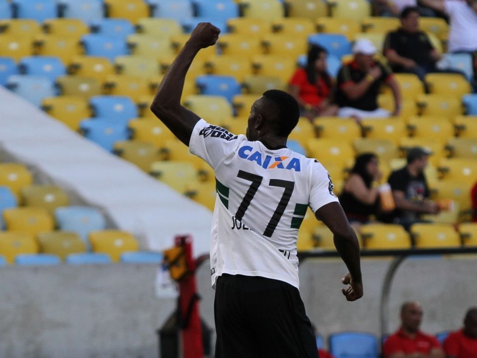 Joel comemora gol na derrota para o Flamengo: 7 gols em 16 jogos. | Divulgação/ Coritiba