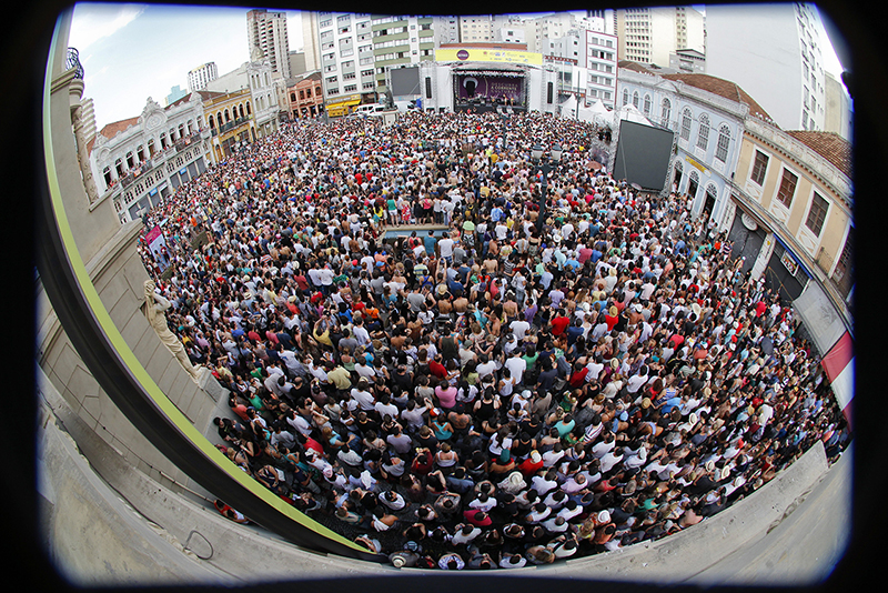 Não está fácil escolher a quais shows assistir na Corrente | Daniel Castellano/Gazeta do Povo