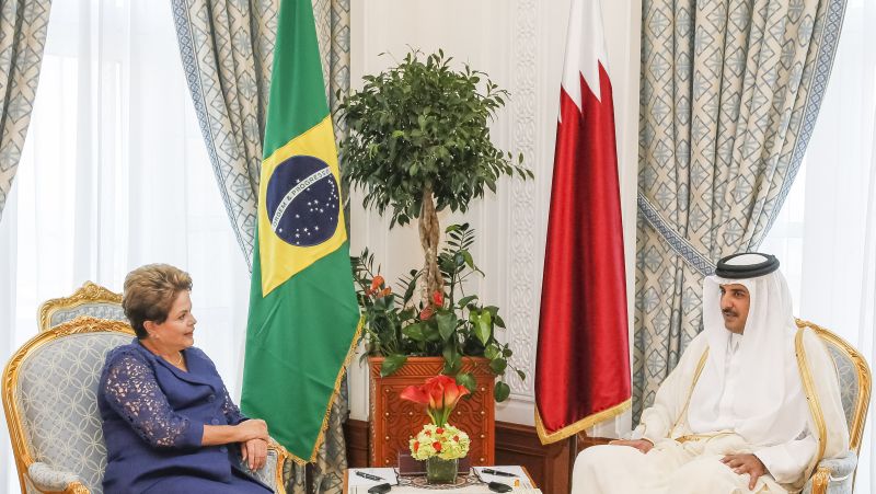 Presidente Dilma Rousseff durante encontro nessa quarta-feira (12) com o Emir do Catar, Xeque Tamim bin Hamad Al Thani. Em coletiva à imprensa, a presidente disse não ter pressa para anunciar a reforma ministerial | Roberto Stuckert Filho / Presidência da República / Divulgação
