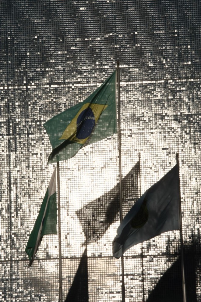 Superintendência da Polícia Federal em Curitiba, onde 13 pessoas estão presas suspeitas de envolvimento no escândalo da Petrobras | 