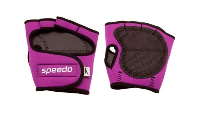 Luva de musculação Training Glove Speedo, ideal para musculação e ginástica. O desenho permite mobilidade dos dedos e o interior é forrado. Na Beefitness, por R$ 28,41 | Divulgação