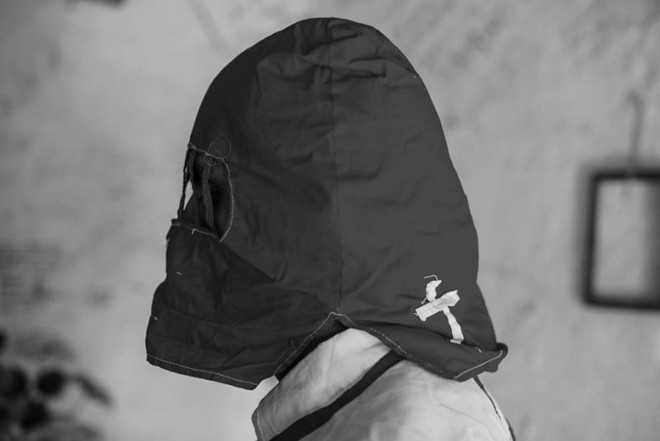 Durante a romaria em homenagem Padre Cícero, em Juazeiro do Norte, algumas pessoas se flagelam para pagar suas penitências |