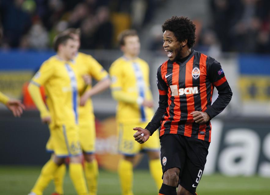 Luiz Adriano já marcou nove gols na Liga dos Campeões | Reuters