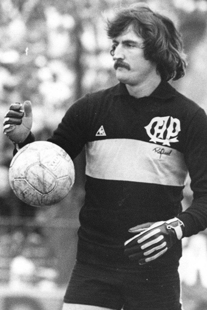 A camisa inspirada no uniforme do Boca Juniors. | 