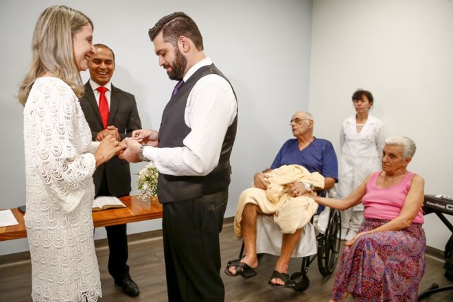 Troca de alianças no Hospital Nossa Senhora das Graças |