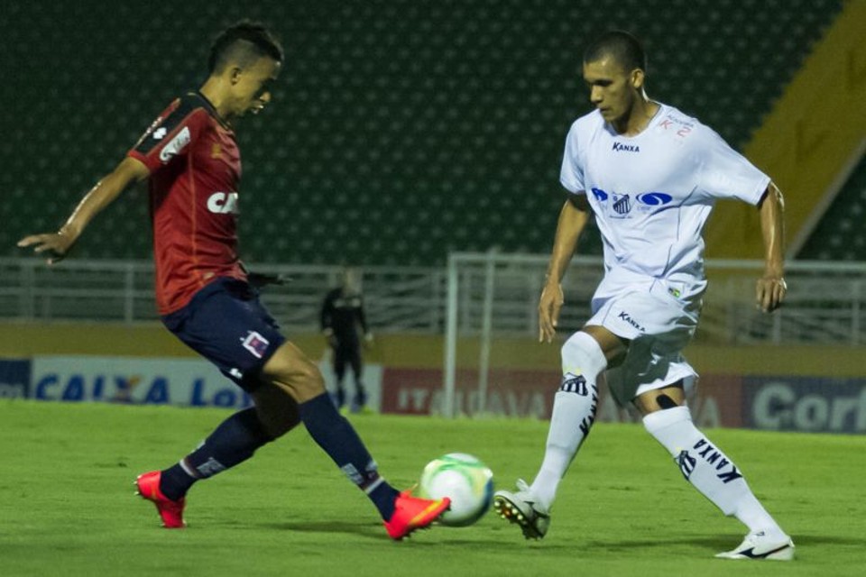 Paraná e Bragantino empataram no interior de São Paulo | Fabio Moraes / Futura Press / Folhapress