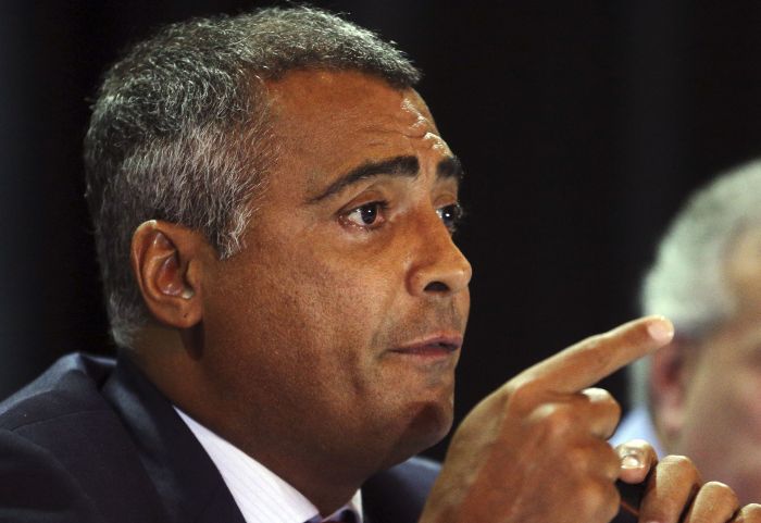 Romário elogiou Neymar, mas diz que o jogador do Barcelona não irá superá-lo | Reuters