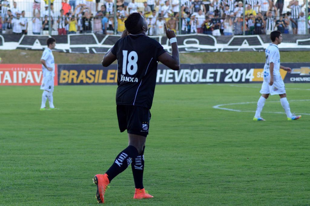 Erick fez os dois gols do Bragantino. | Frankie Marcone/ Futura Press/ Folhapress